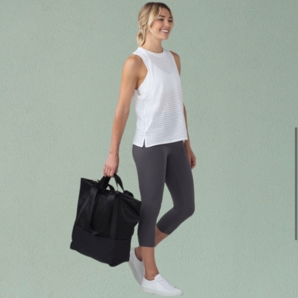 Lululemon Hot Mesh Tote (30L) black